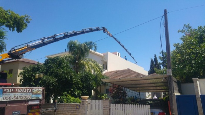 משאית מנוף לקבלנים